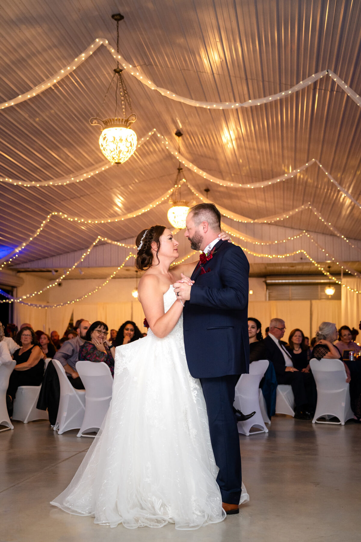 Mackinaw Valley Vineyard Wedding Photo by Ernst Jacobsen